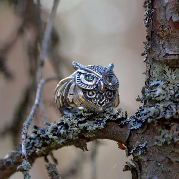 Owl Emerald Ring