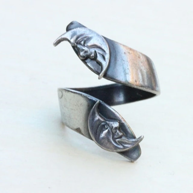 Vintage Spiral Moon Ring