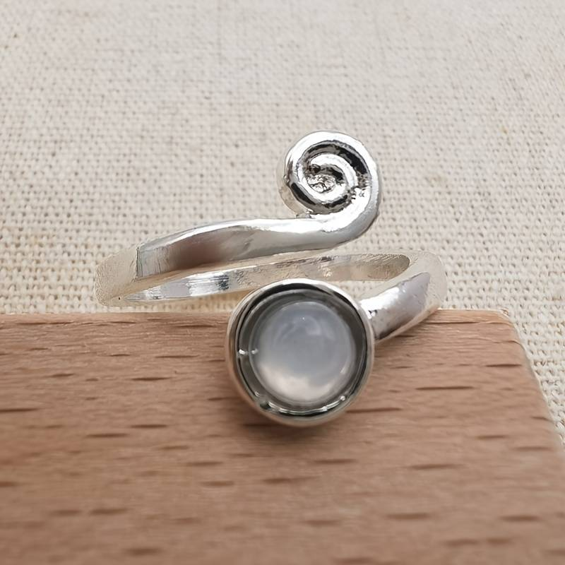 Vintage Inlaid Moonstone Ring