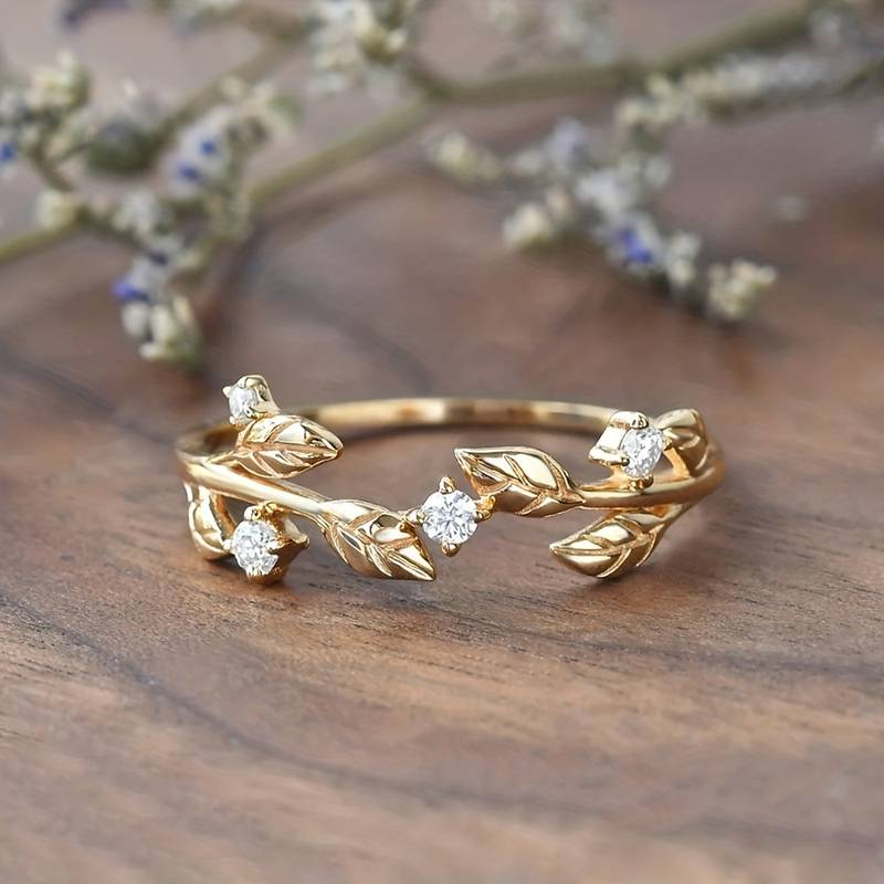 Vintage Gold & Zirconia Leaf Ring