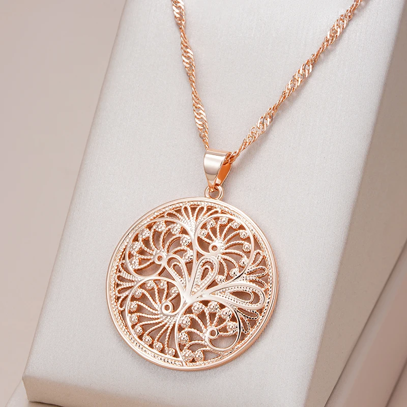 Elegant Rounded Hollow Necklace