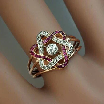 Vintage Bright Garnet Star Ring